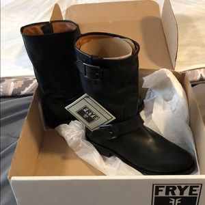 Frye boots size 6.5 NWT